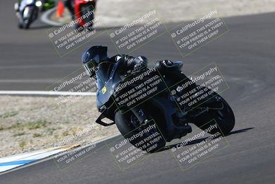 media/Sep-21-2025-TrackDaz (Sun) [[277c75b276]]/C Group/1140pm (Turn 3)/